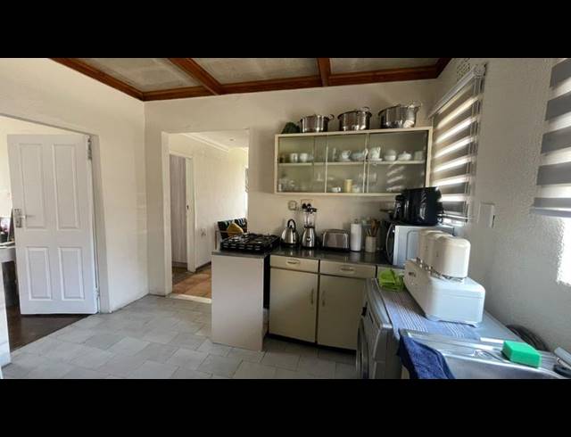 3 BEDROOM HOUSE FOR SALE IN ORLANDO WEST